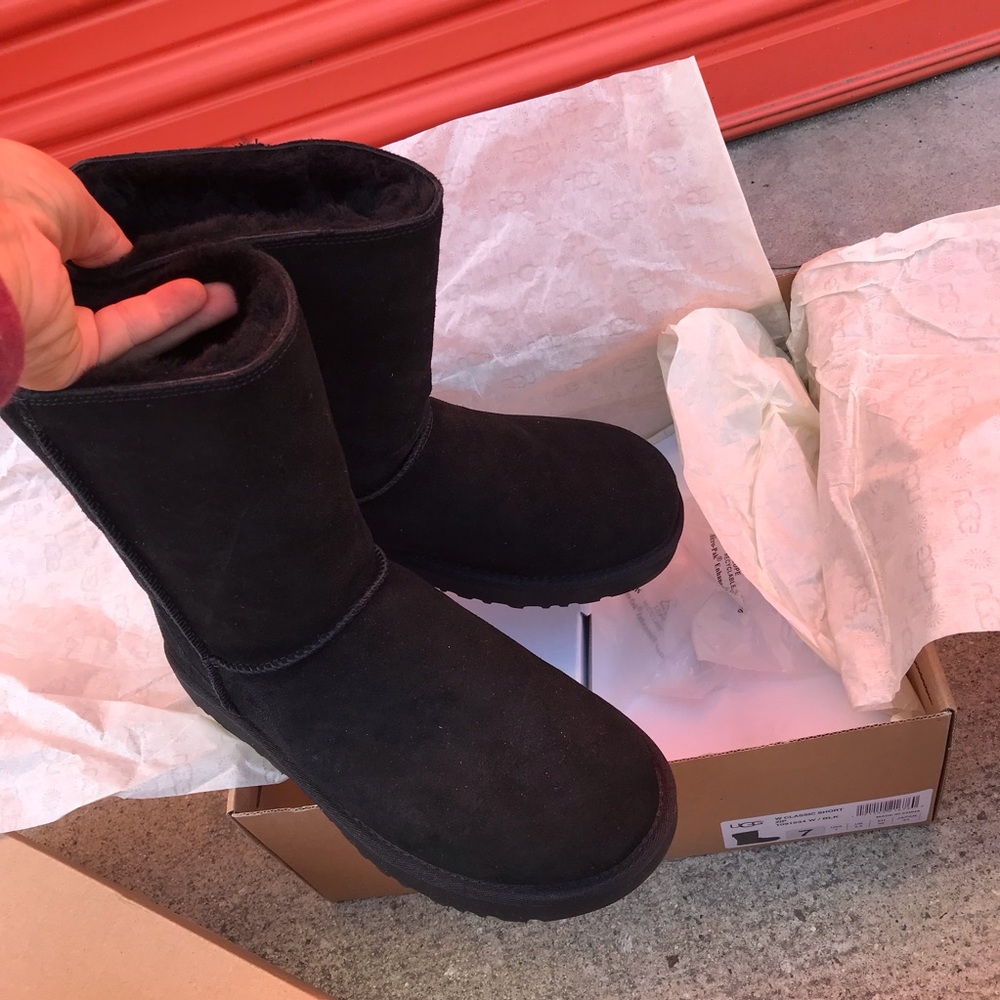 UGG AUTHENTIC WOMENS ZIP CLASSICS Sz 7,10,11 new - Picture 7 of 8